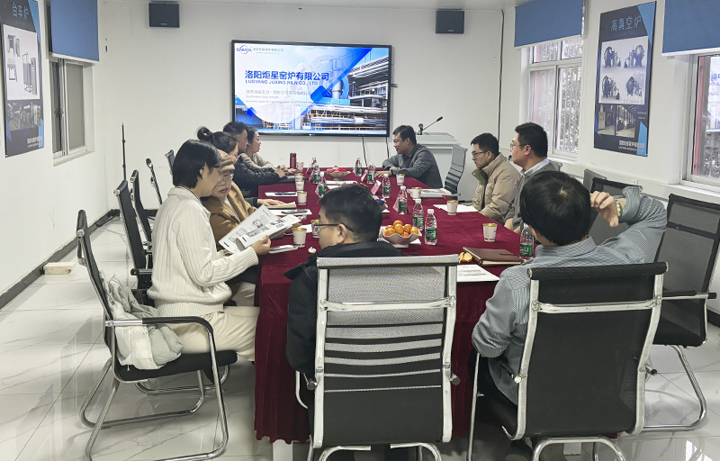 研讨会3.jpg 研讨会3.jpg